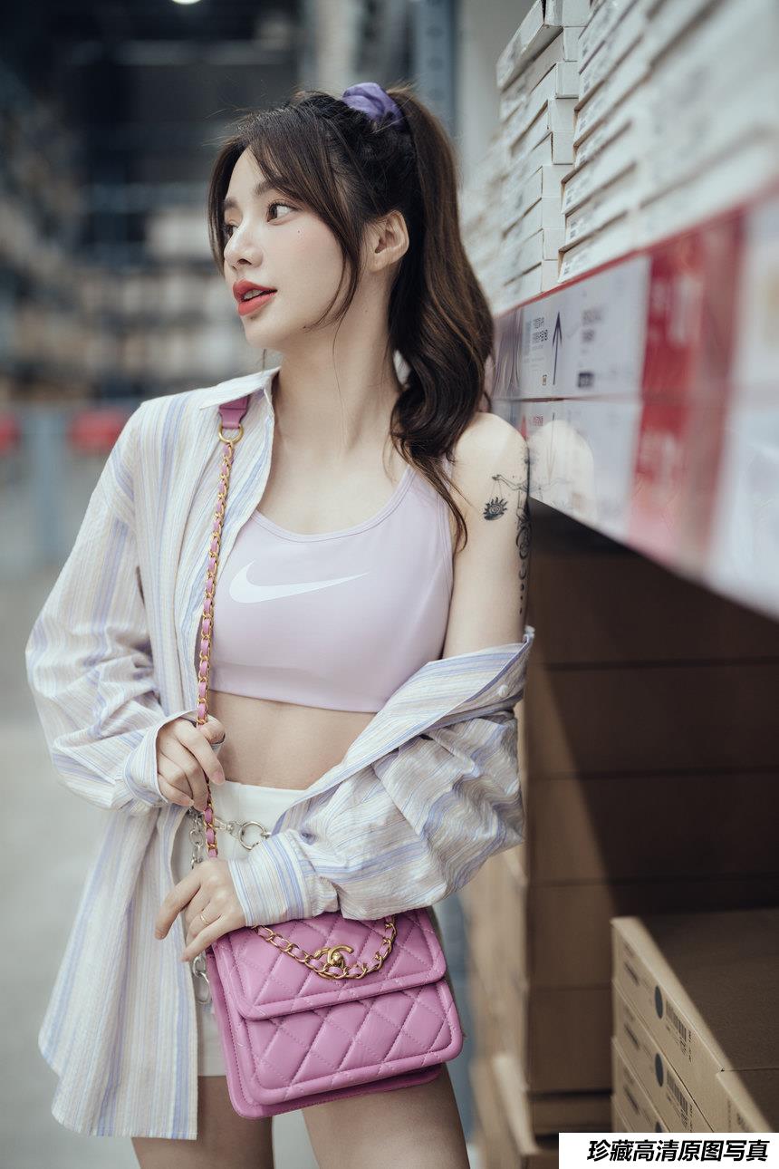 [YITUYU艺图语]2021.11.18 开心购物 姝雯同学[35+1P／770MB]