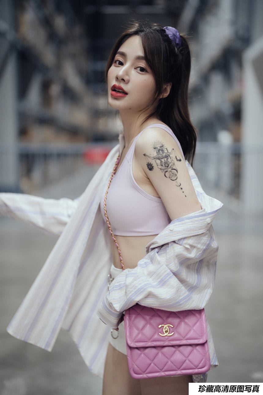 [YITUYU艺图语]2021.11.18 开心购物 姝雯同学[35+1P／770MB]