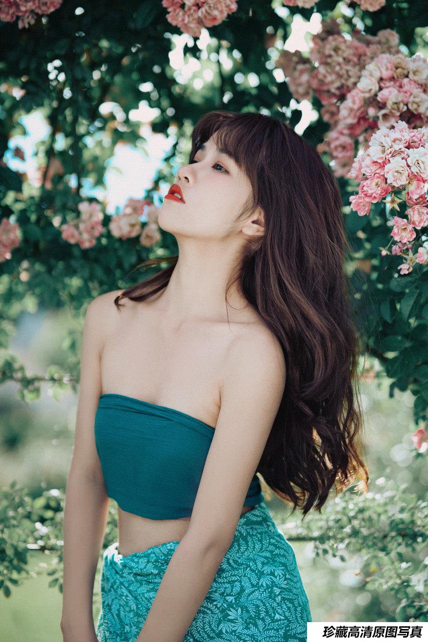 [YITUYU艺图语]2021.11.19 花季少女 落痣_[23+1P／364MB]