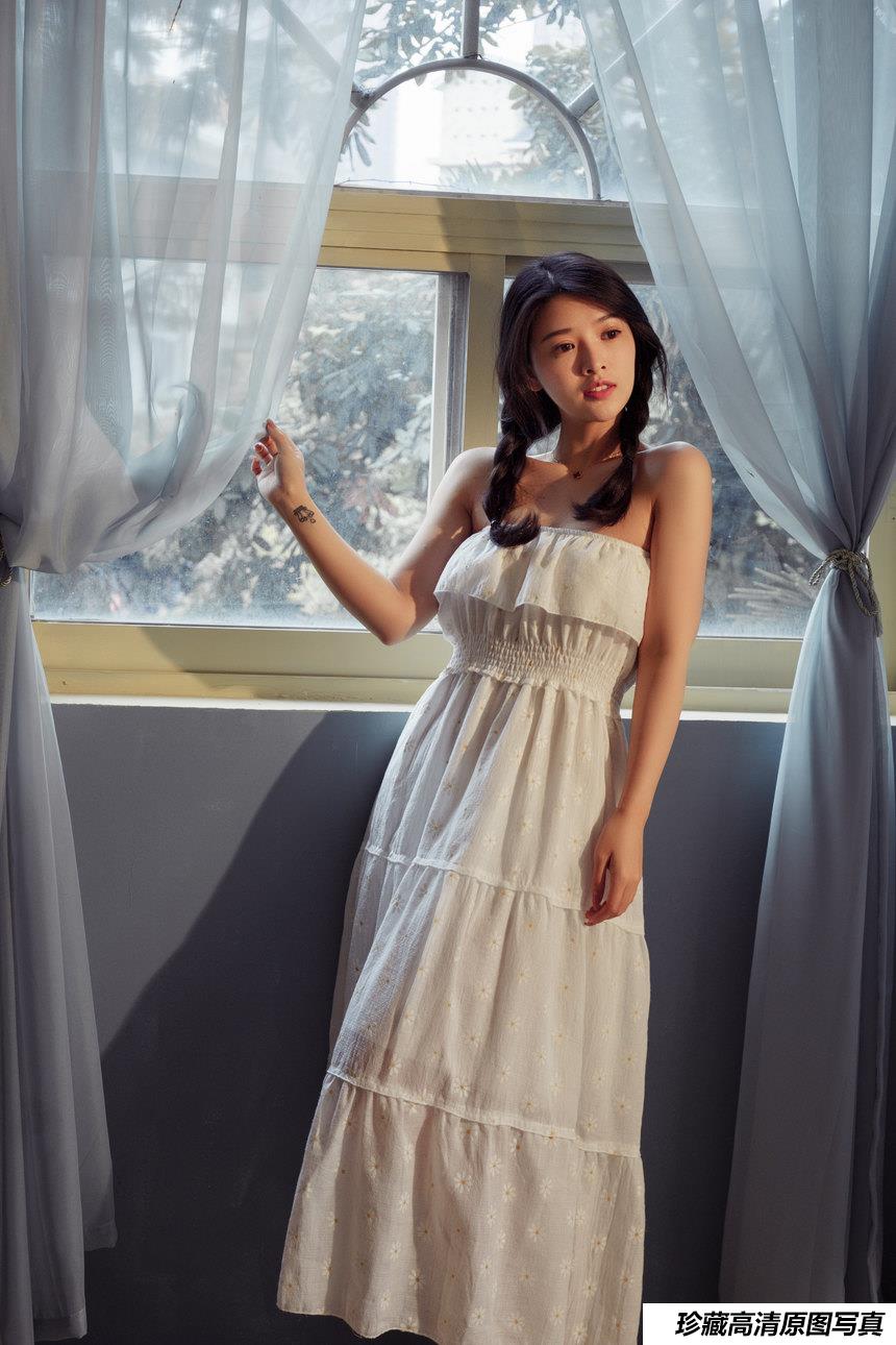 [YITUYU艺图语]2021.11.16 阳光照进 喵喵喵是锦儿呀[46+1P／532MB]