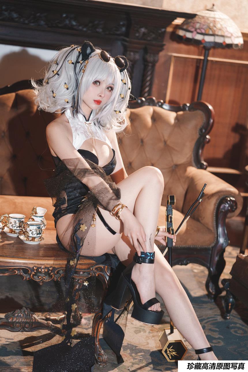 COS福利rioko凉凉子 - 食铁兽音乐会 [34P1V-213MB]