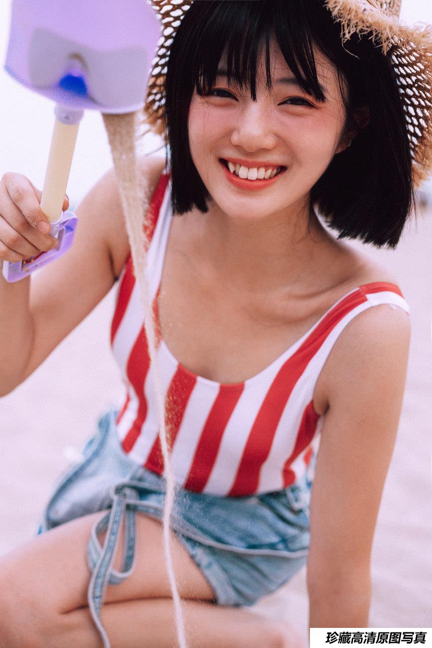 [YITUYU艺图语]2021.11.24 红色沙滩少女 黎美汐[41+1P／852MB]