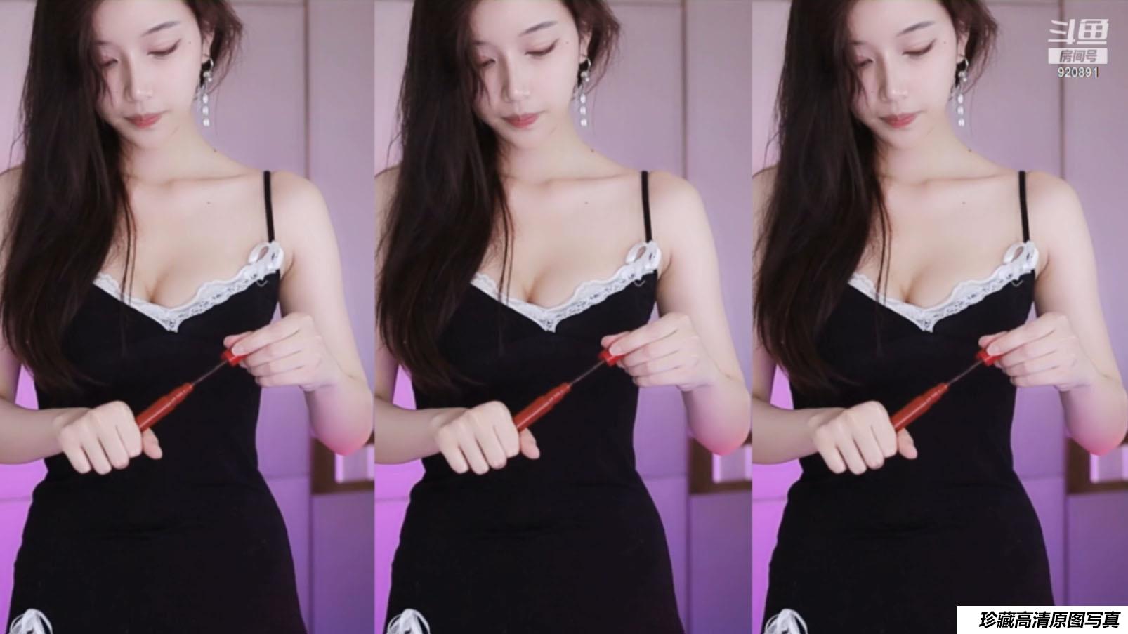 斗鱼主播萌七舞蹈视频 [3V554M]