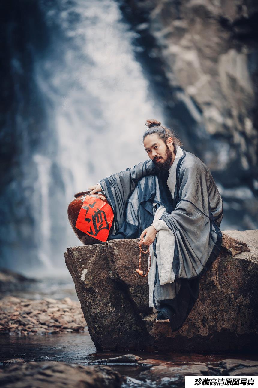 [YITUYU艺图语]2021.12.11 与尔同销万古愁 老乔[23+1P／244MB]