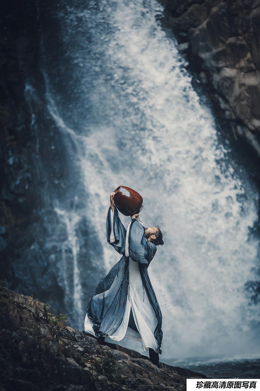 [YITUYU艺图语]2021.12.11 与尔同销万古愁 老乔[23+1P／244MB]