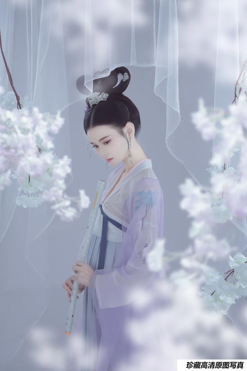 [YITUYU艺图语]2021.12.13 绣幕芙蓉 娜宝[21+1P／242MB]