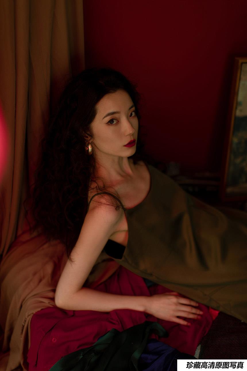 [YITUYU艺图语]2021.12.08 奥菲利亚 Miya怡君[21+1P／319MB]