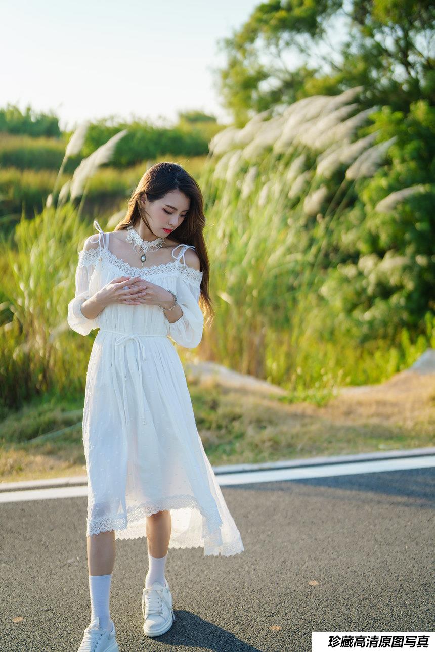 [YITUYU艺图语]2021.12.02 与海为邻 滕静[50+1P／994MB]