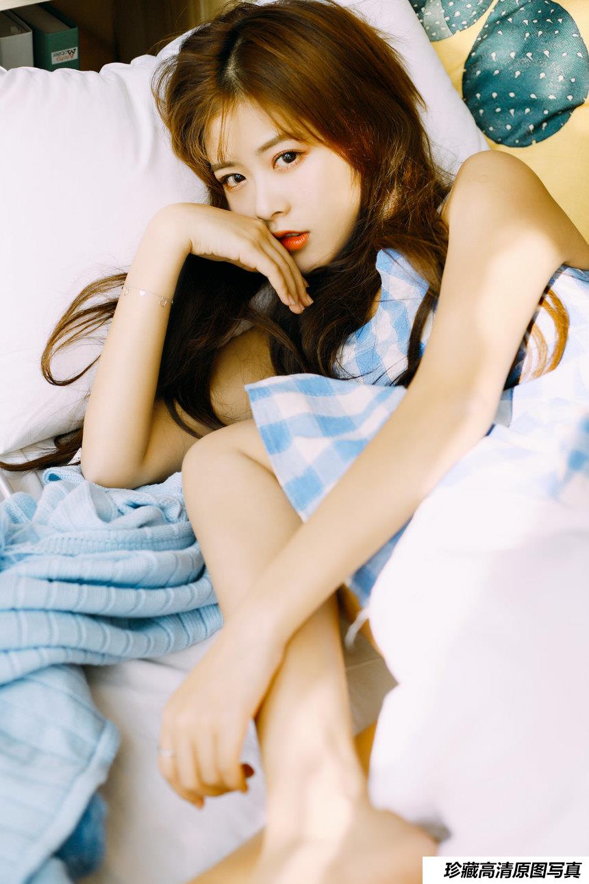 [YITUYU艺图语]2021.12.02 光影游戏 嘉欣[34+1P／314MB]