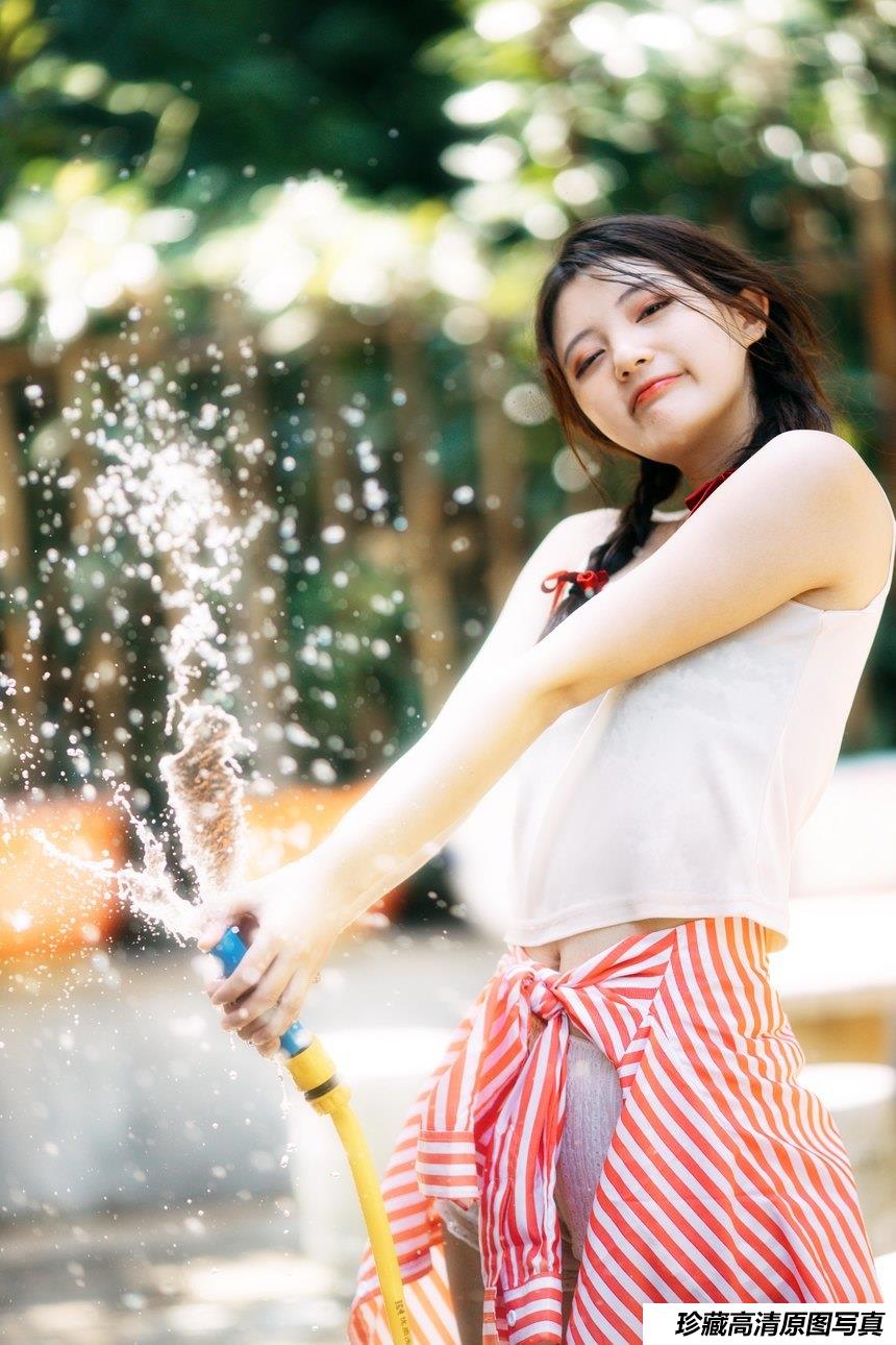 [YITUYU艺图语]2021.11.30 后院水花 黎美汐[41+1P／104MB]