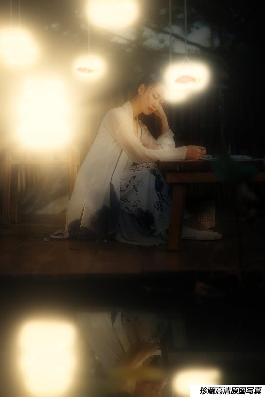 [YITUYU艺图语]2021.11.27 锦鲤抄 木景抒[25+1P／397MB]