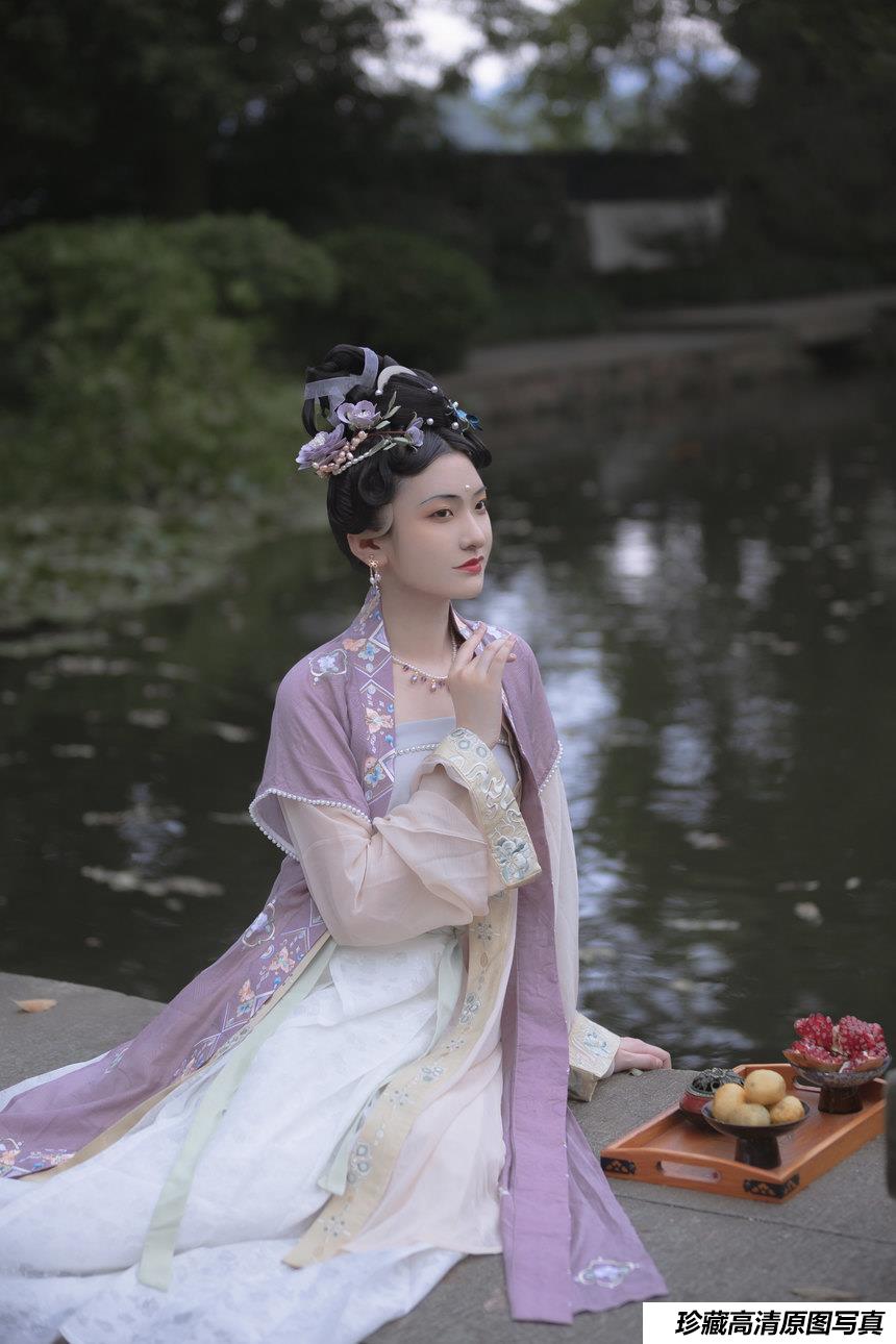 [YITUYU艺图语]2021.11.26 故人未归 7TSUBAKI七椿[29+1P／223MB]