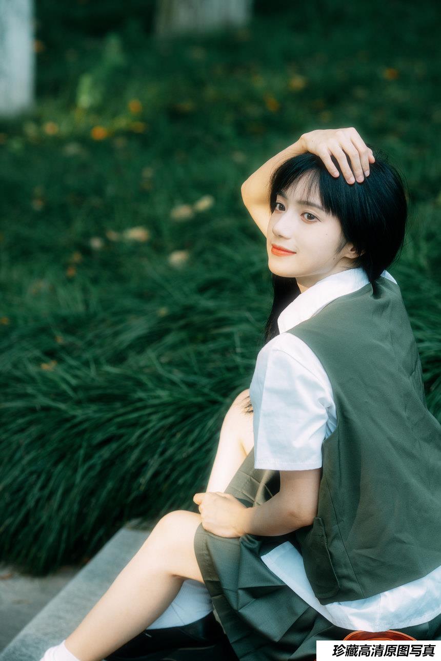 [YITUYU艺图语]2021.11.26 绿色心情 月半了吧[24+1P／477MB]