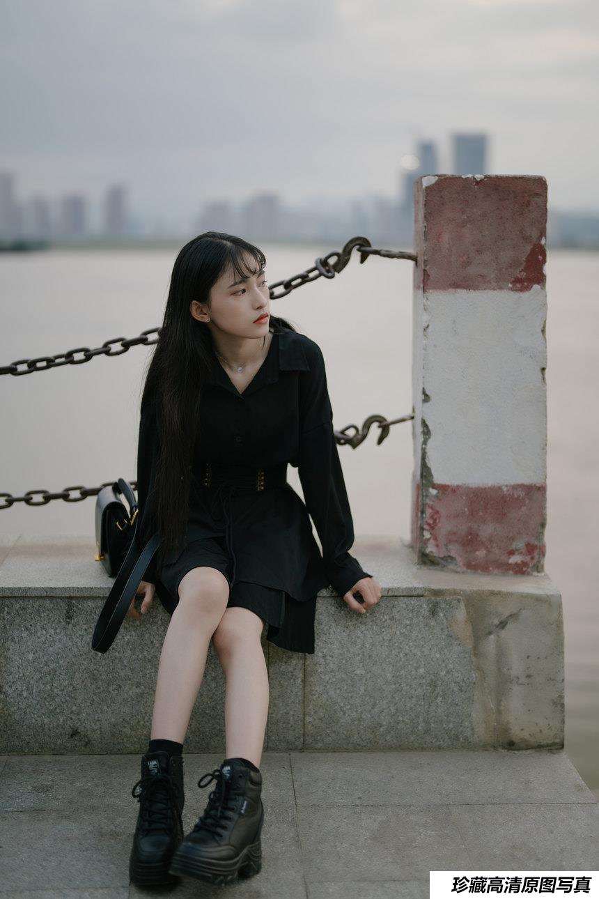 [YITUYU艺图语]2021.11.25 旧镇码头 南辞[31+1P／403MB]