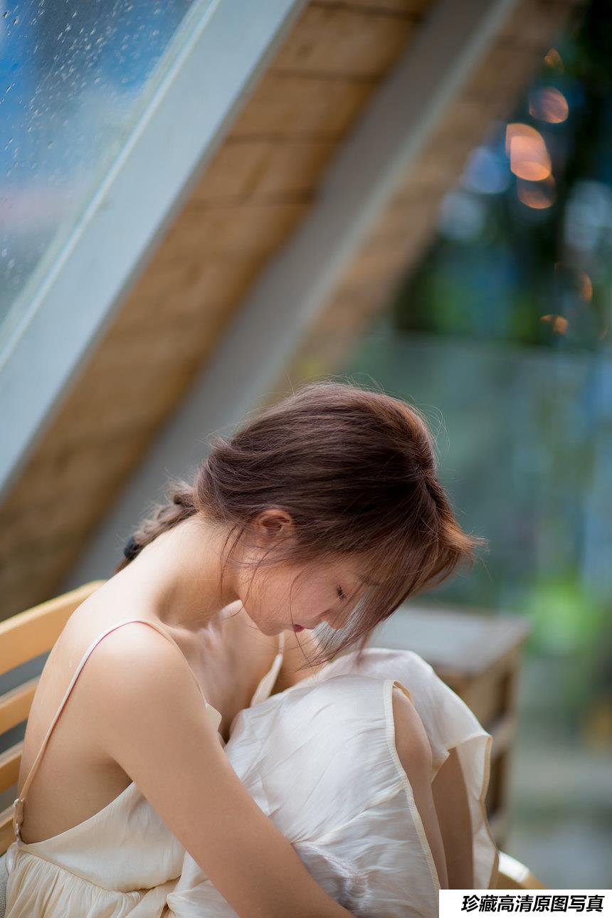 [YITUYU艺图语]2021.12.22 放手 一周[21+1P／249MB]