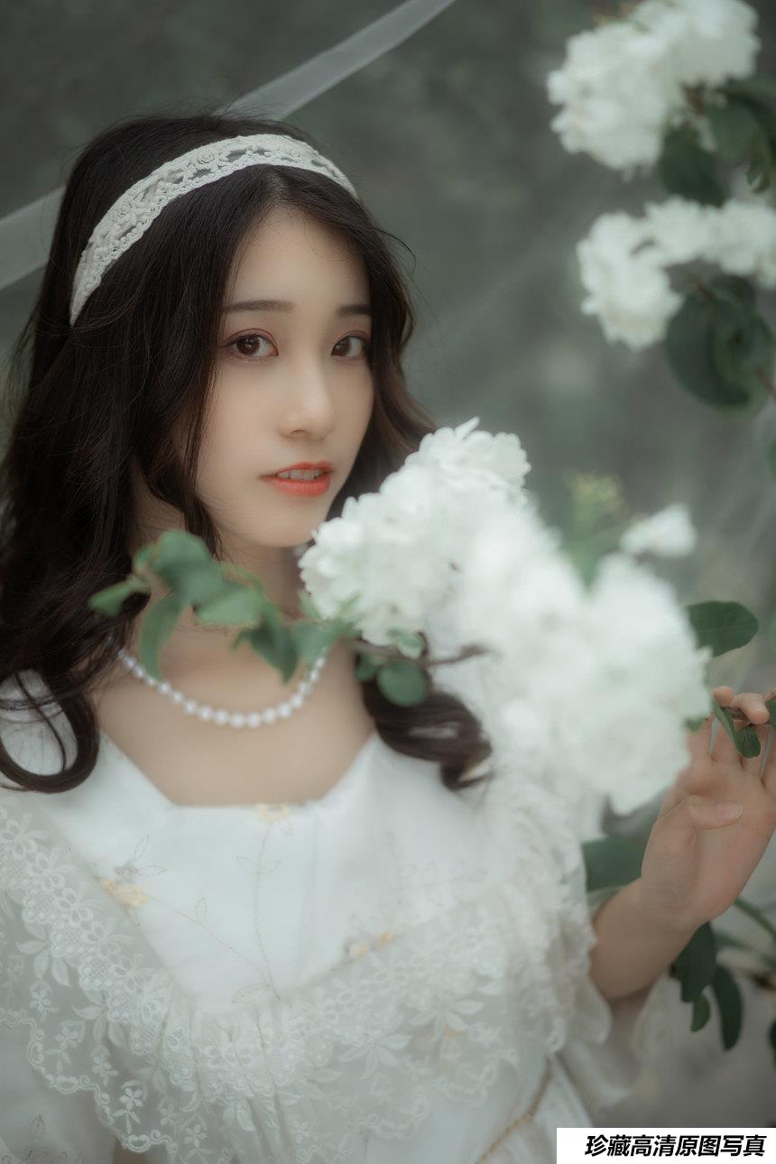 [YITUYU艺图语]2021.12.22 春 小清菡[20+1P／334MB]