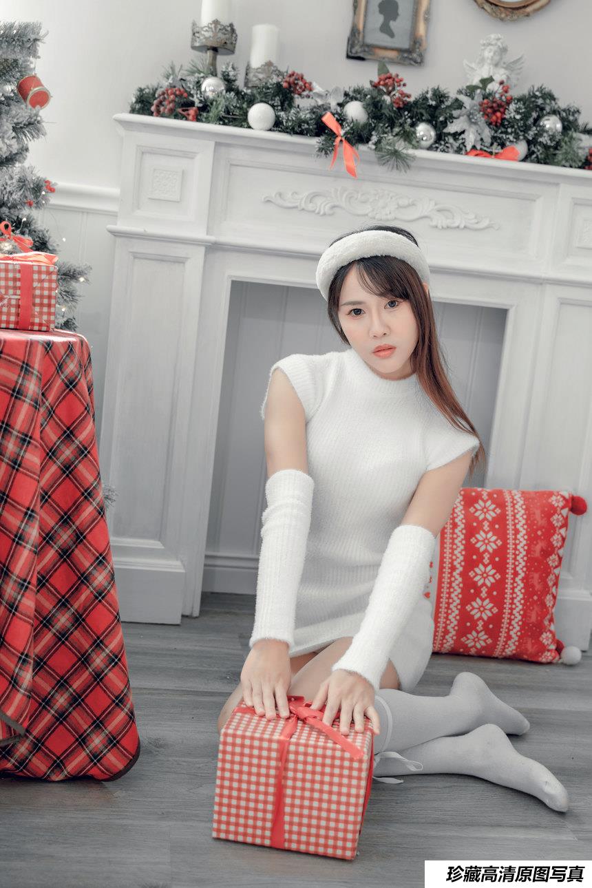 [YITUYU艺图语]2021.12.21 圣诞少女 lin[41+1P／446MB]