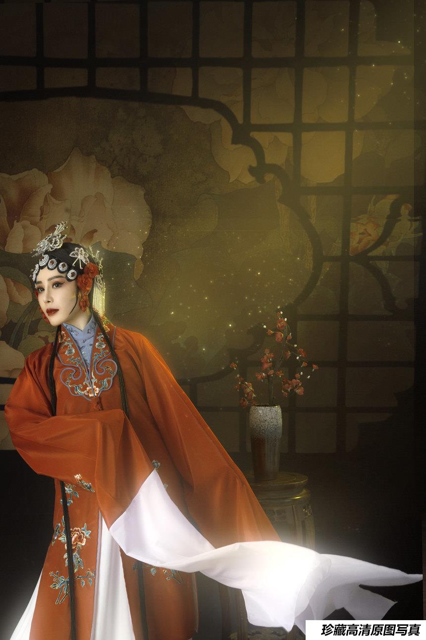 [YITUYU艺图语]2021.12.28 伶人醉 荣宝[21+1P／559MB]