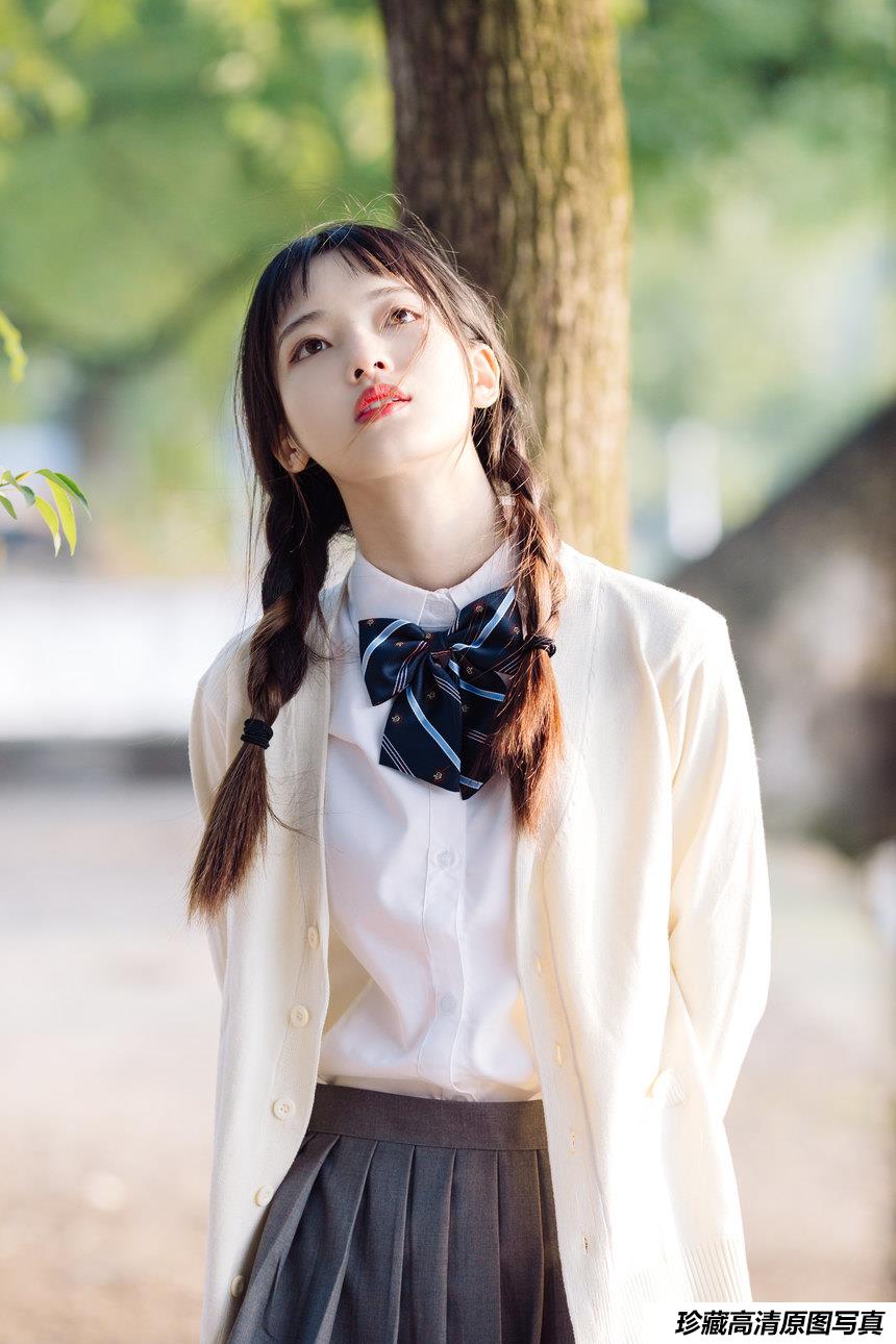 [YITUYU艺图语]2021.12.27 春日暖阳 一鸭咿呀哟[34+1P／348MB]