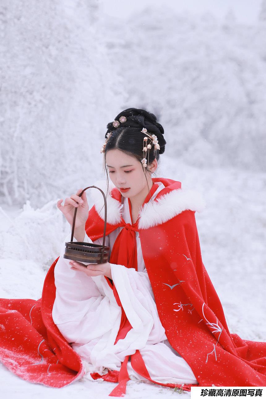 [YITUYU艺图语]2021.12.25 大雪 沂越[34+1P／308MB]