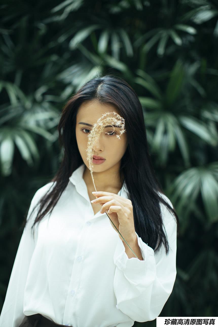 [YITUYU艺图语]2021.12.24 美好的旧时光 琴琴[29+1P／385MB]