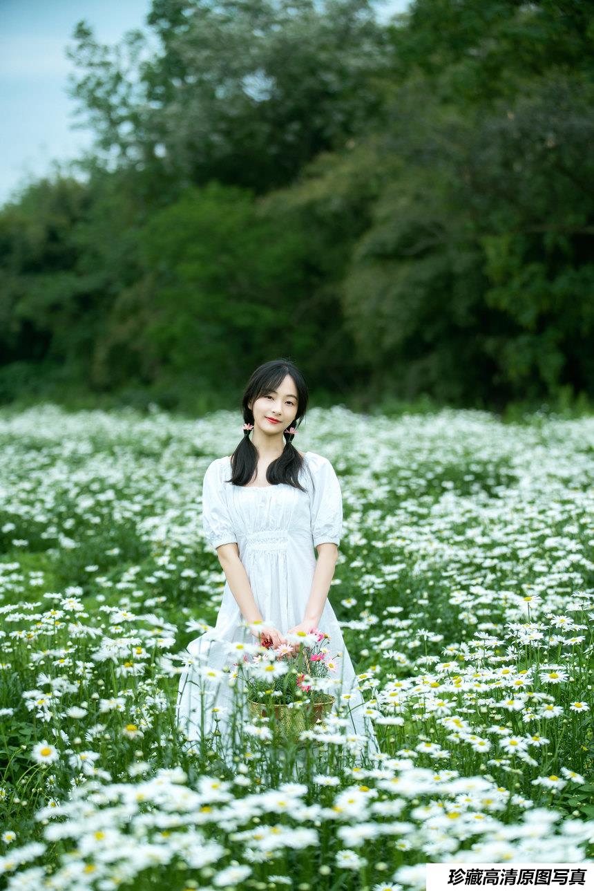 [YITUYU艺图语]2021.12.23 一场关于田野的旅行 欢欢[28+1P／1.00GB]