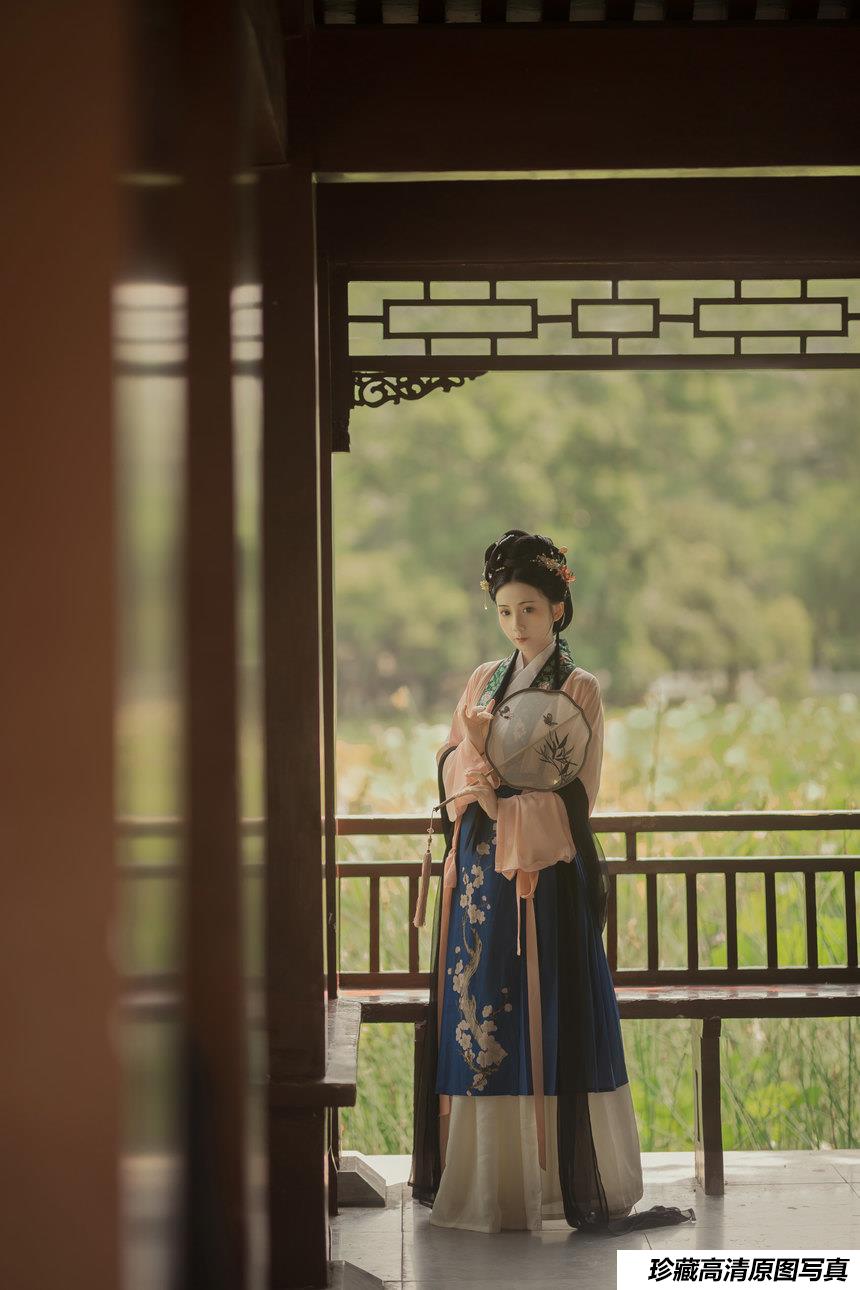 [YITUYU艺图语]2021.12.23 荷叶罗裙 绿绿子[20+1P／106MB]