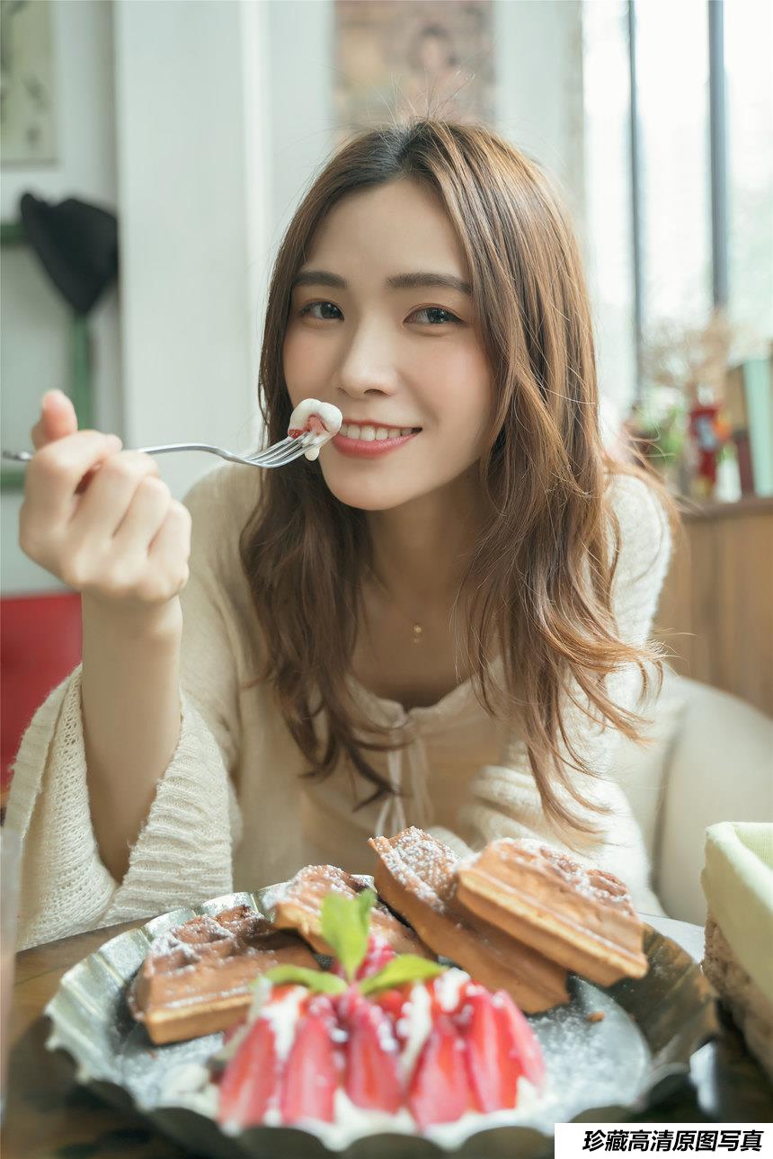 [YITUYU艺图语]2021.12.22 午后时光 老猪[37+1P／291MB]