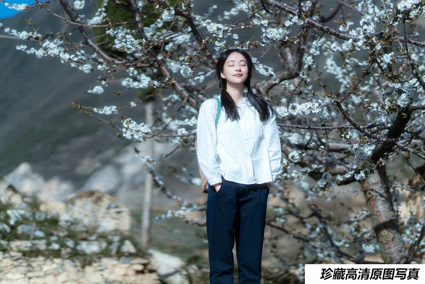 [YITUYU艺图语]2021.12.27 故乡的小燕子 欢欢[35+1P／588MB]