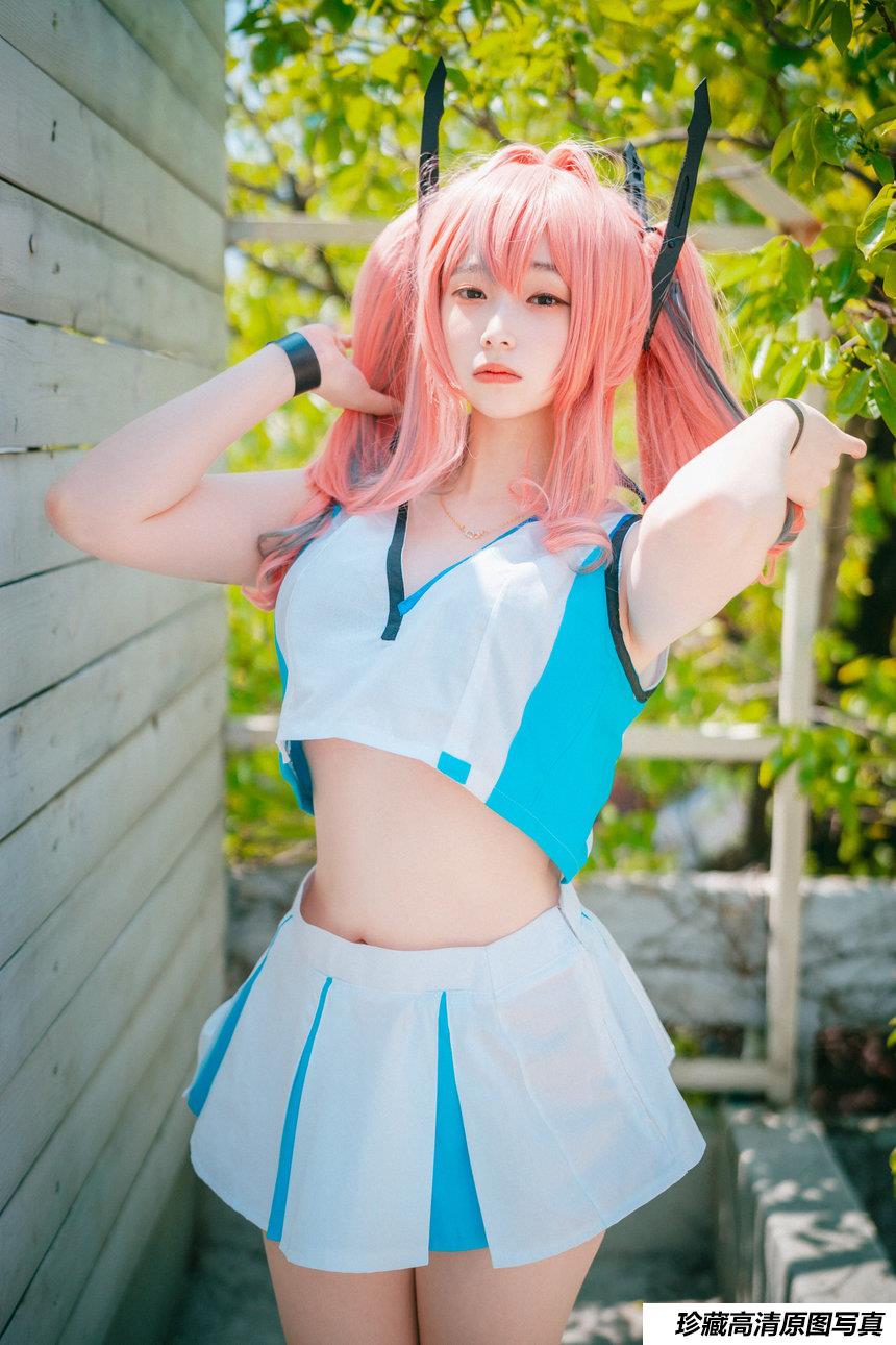 DJAWA Photo - Bambi - USS Bremerton [77P/921MB]