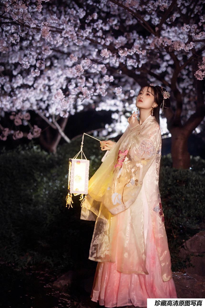 [YITUYU艺图语]2021.12.29 樱 参商[20+1P／476MB]