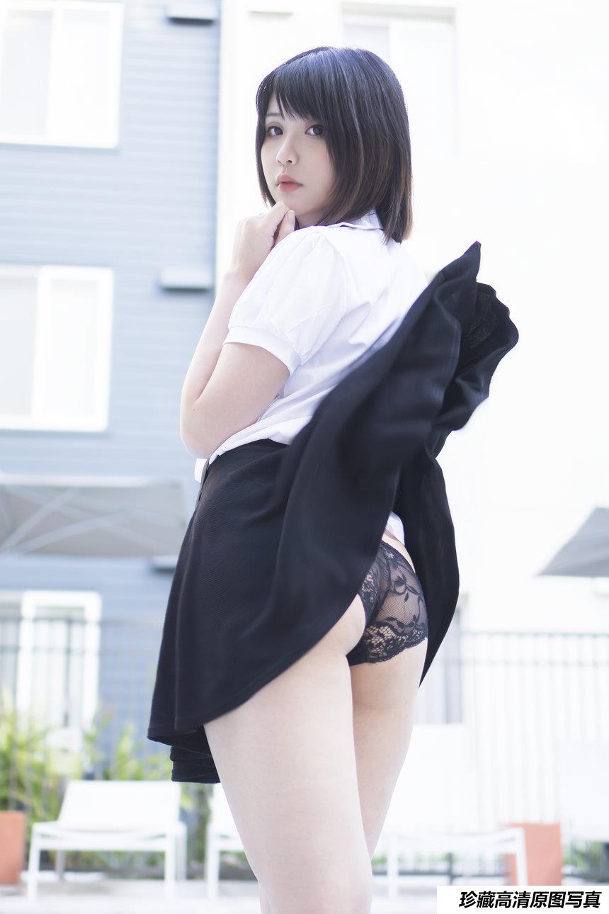 Coser Hana Bunny - Wet Shirt Casual [9P/90MB]