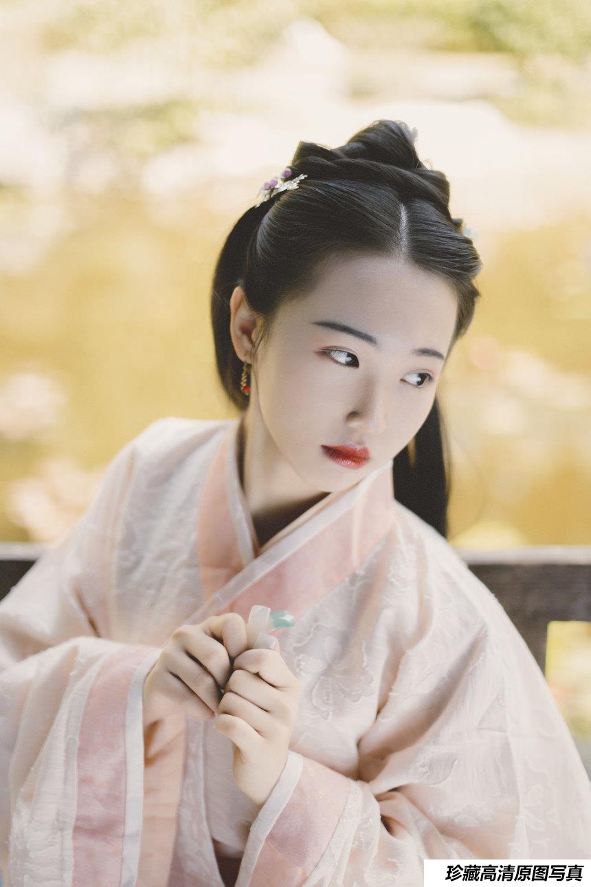 [YITUYU艺图语]2021.12.30 不知心恨谁 啊琰[34+1P／331MB]