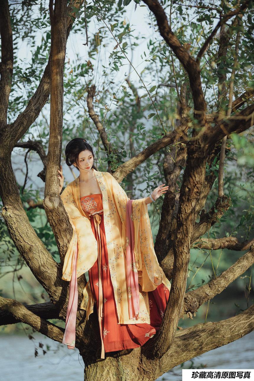 [YITUYU艺图语]2021.12.29 念你成疾 红利[19+1P／134MB]