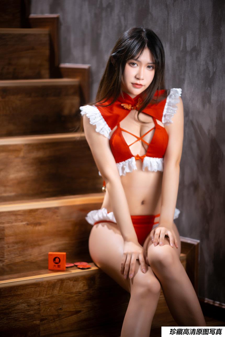 阮邑_Fairy NO.011 - 大象 红色 [30P／591MB]