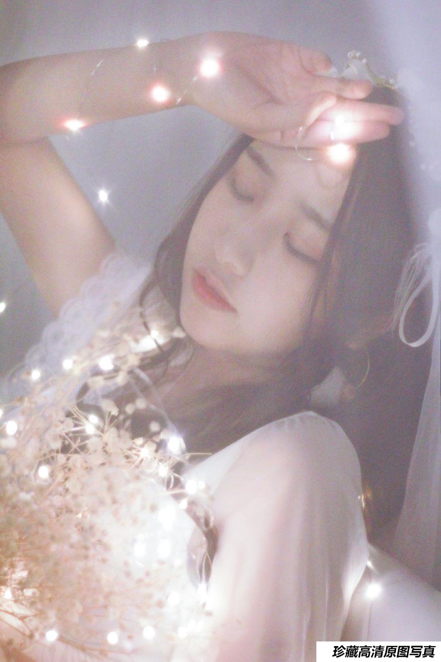 穆零Mu0 NO.004 - LIGHT[14P／41.3MB]