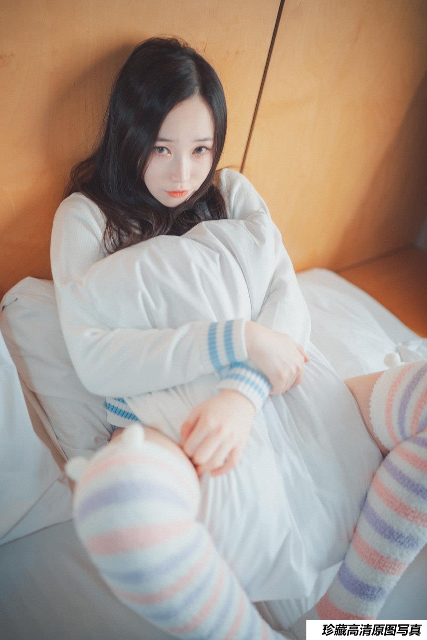 [DJAWA] Bambi Homebody Girl [50P-593MB]