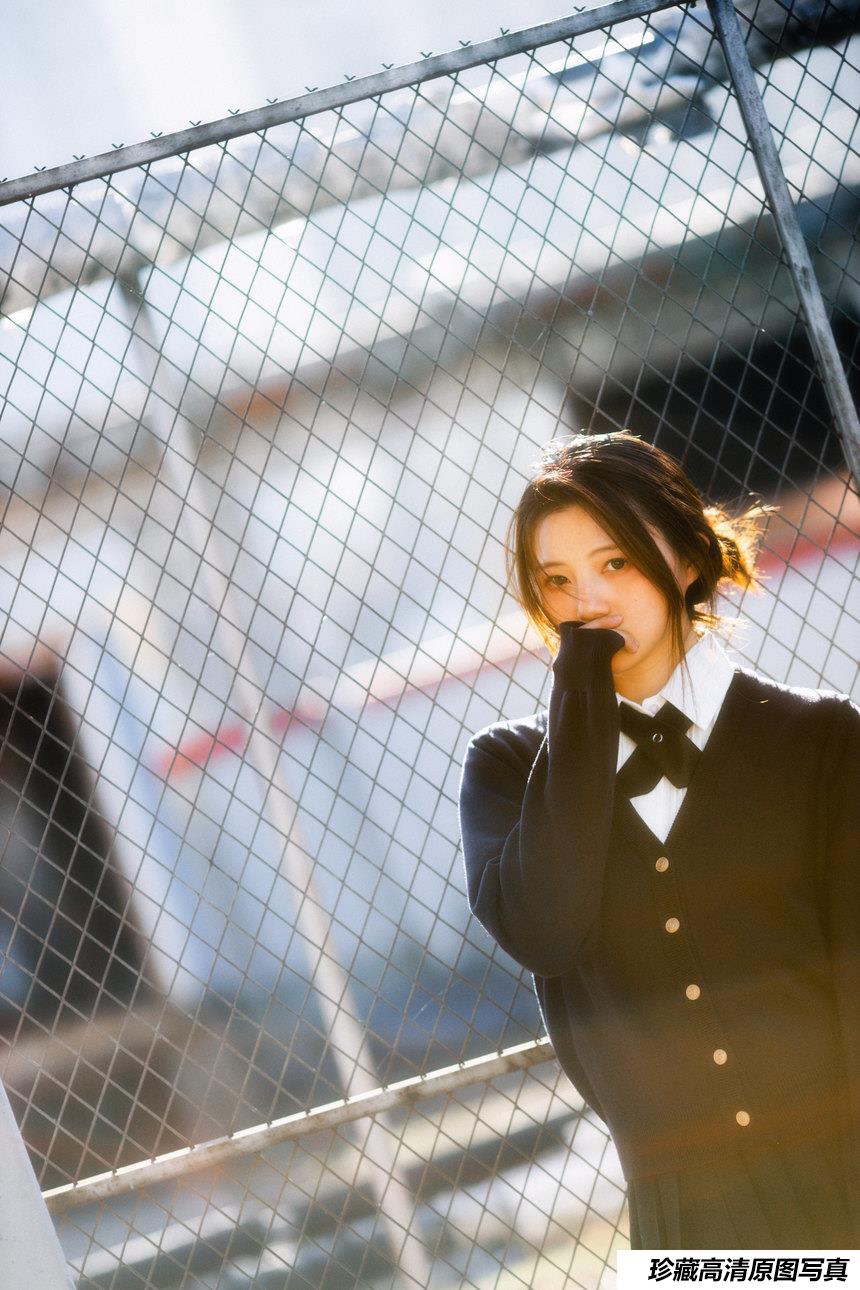 [YITUYU艺图语]2021.12.31 阳光下的笑容 黎美汐[32+1P／634MB]