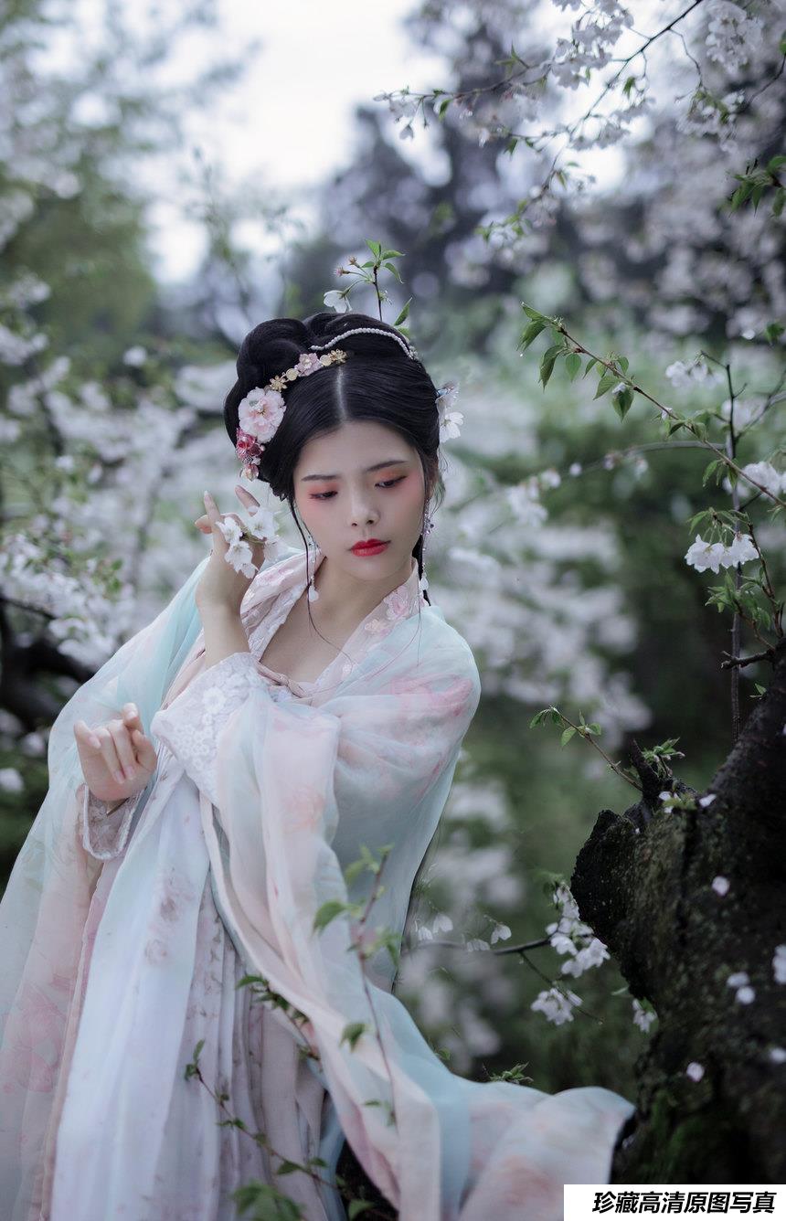 [YITUYU艺图语]2021.12.31 樱 晚晚[21+1P／398MB]