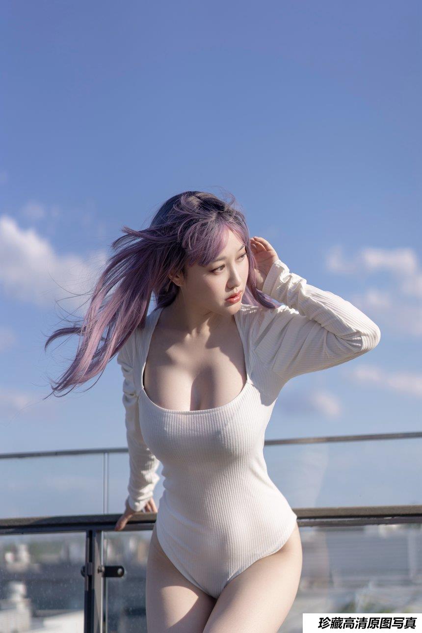 脱尾巴Mizuki NO.011 天台2 [43P121M]