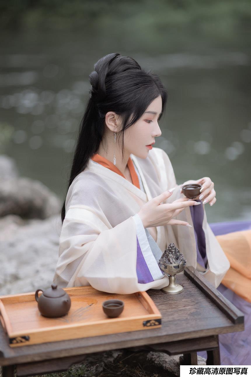 [YITUYU艺图语]2022.01.03 幽居闲客 羽宝宝[25+1P／196MB]