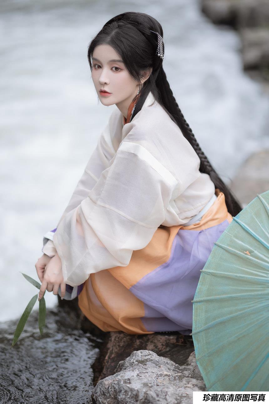 [YITUYU艺图语]2022.01.03 幽居闲客 羽宝宝[25+1P／196MB]