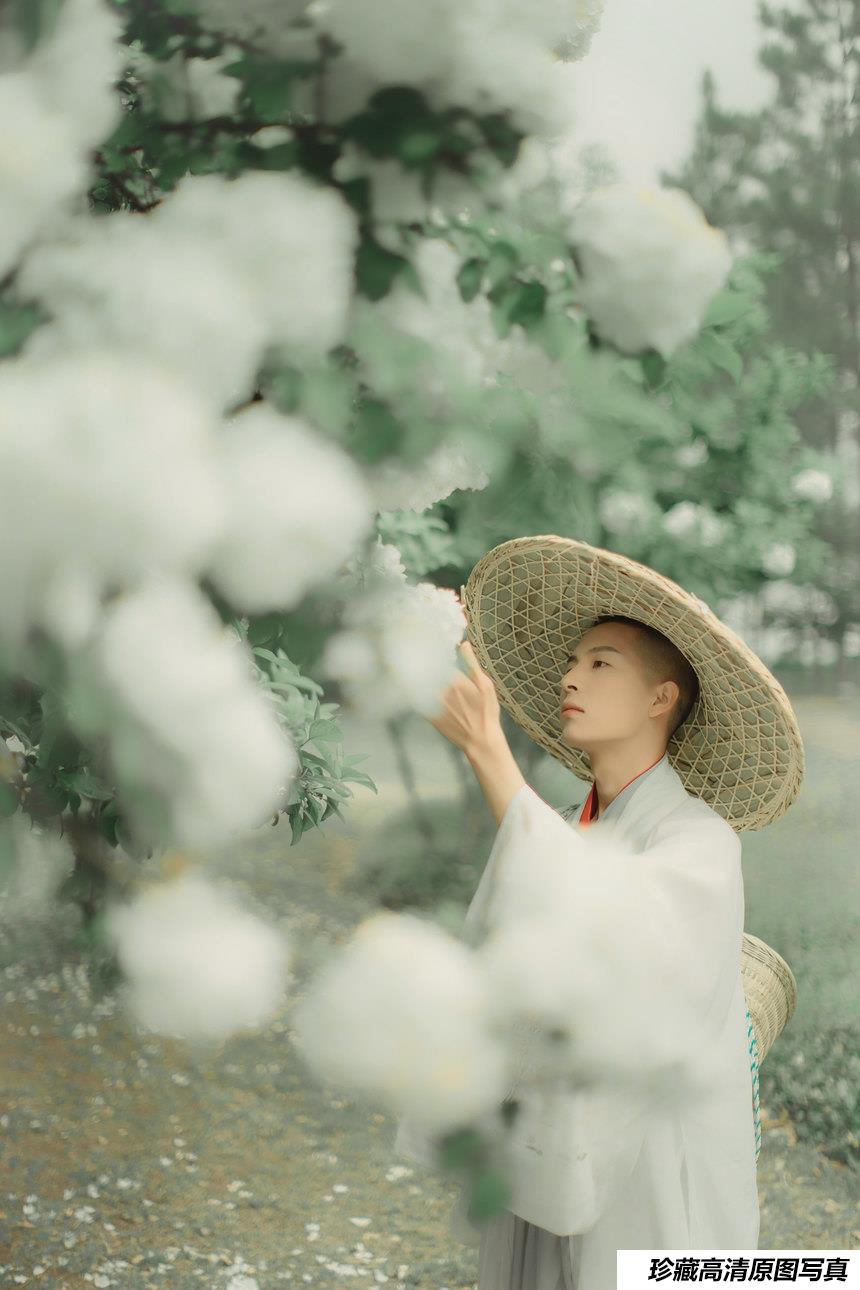 [YITUYU艺图语]2022.01.03 拂花 一千只大日日[20+1P／181MB]