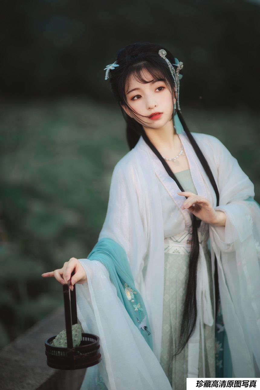 [YITUYU艺图语]2022.01.03 荷 葵花花花儿[20+1P／112MB]