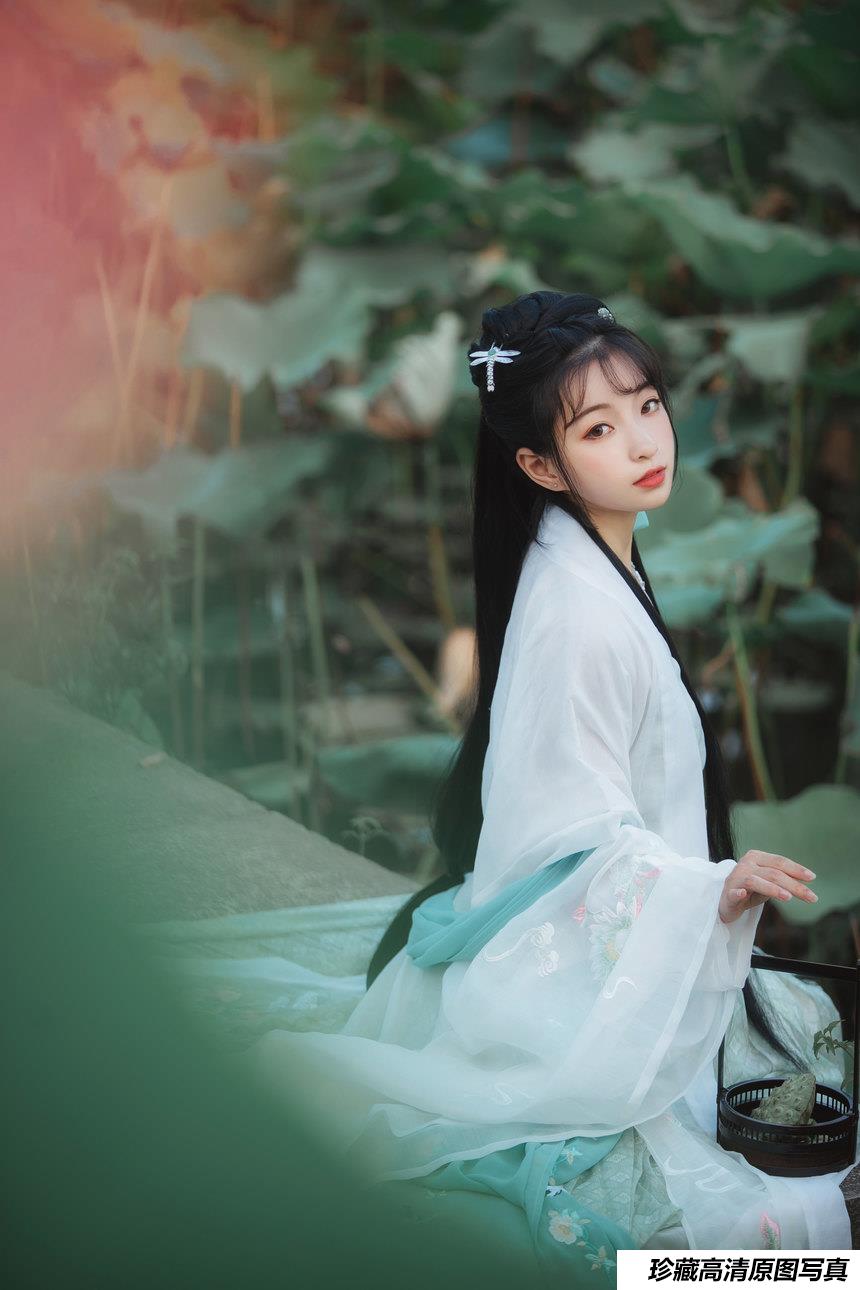 [YITUYU艺图语]2022.01.03 荷 葵花花花儿[20+1P／112MB]