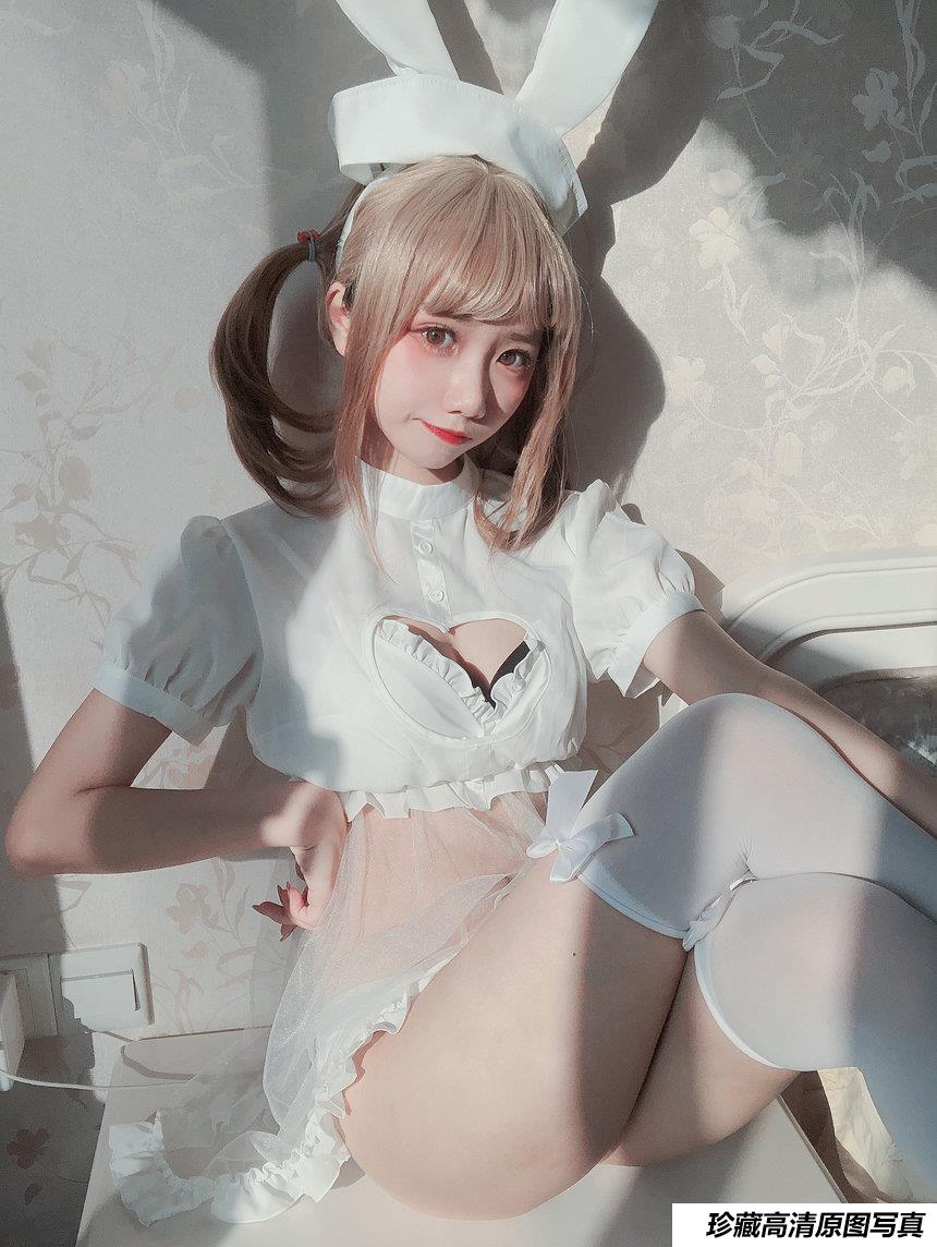 果咩酱w NO.015 - 兔兔护士[12P／63MB]