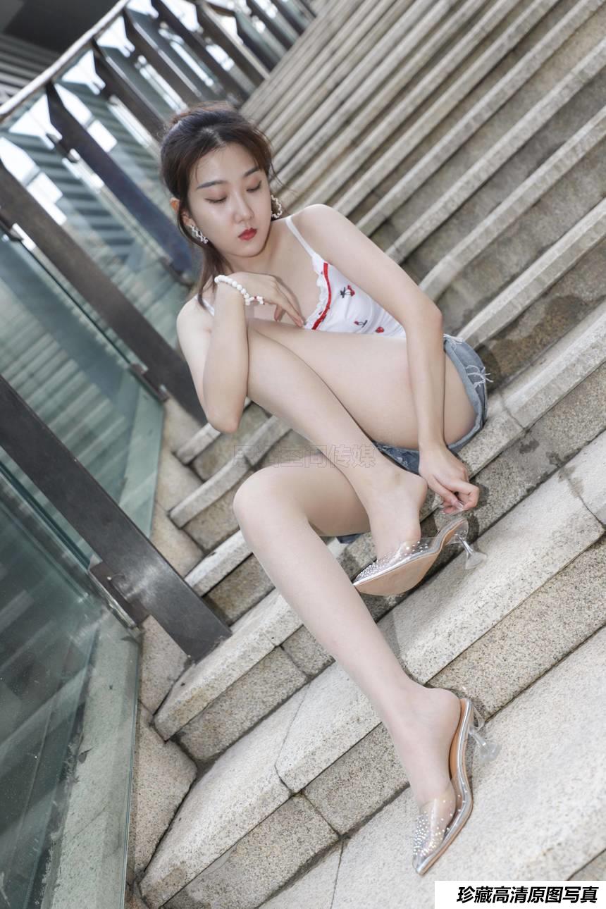 [SiHua思话] SJ043 露露 丝蜜天台 [50P/67MB]