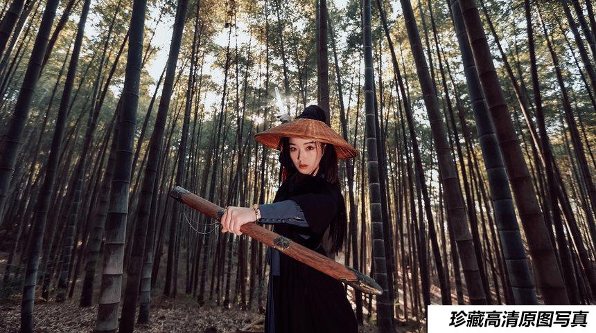 [YITUYU艺图语]2022.01.07 卧虎藏龙 鹿呦[23+1P／272MB]