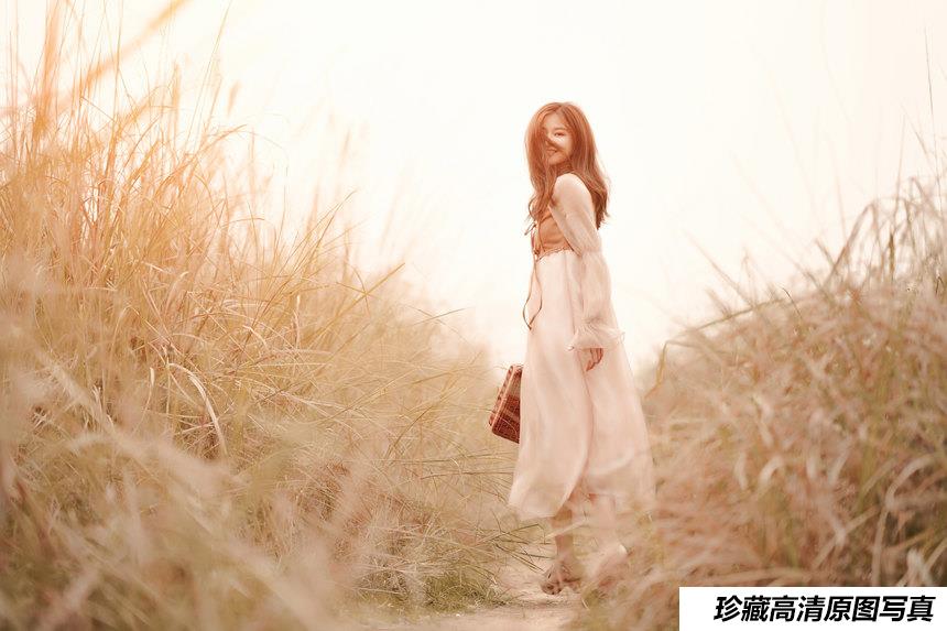 [YITUYU艺图语]2022.01.05 独自旅行 吕陈[36+1P／353MB]