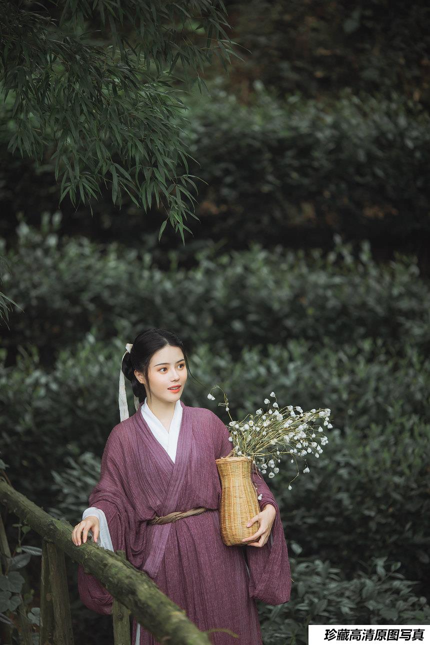 [YITUYU艺图语]2022.01.10 归山深浅去 周孟孟[19+1P／201MB]